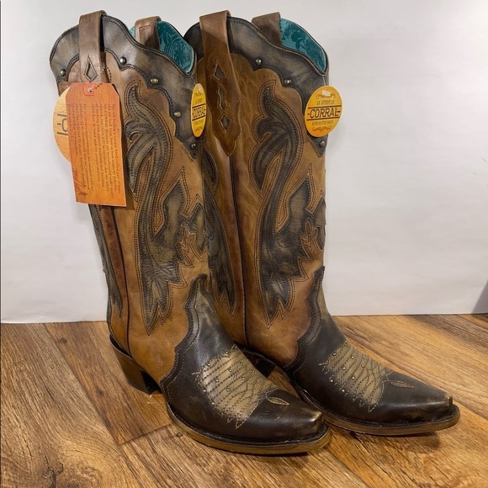 Corral‎ Women's 9 Cognac Overlay & Studs Snip Toe Boots Z5015 New Without Box